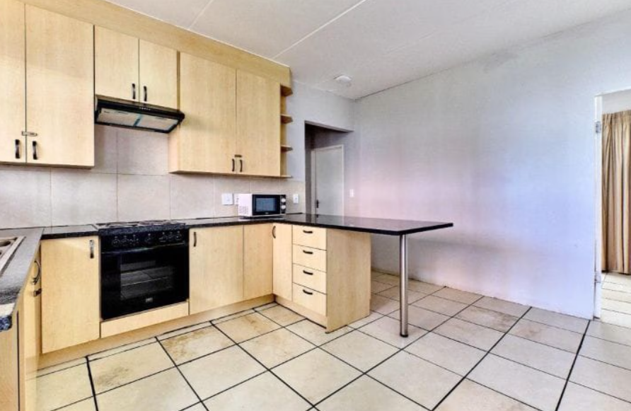 114 Bedroom Property for Sale in Aeroton Gauteng