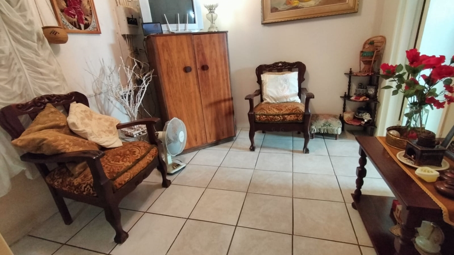 8 Bedroom Property for Sale in Greenhills Gauteng