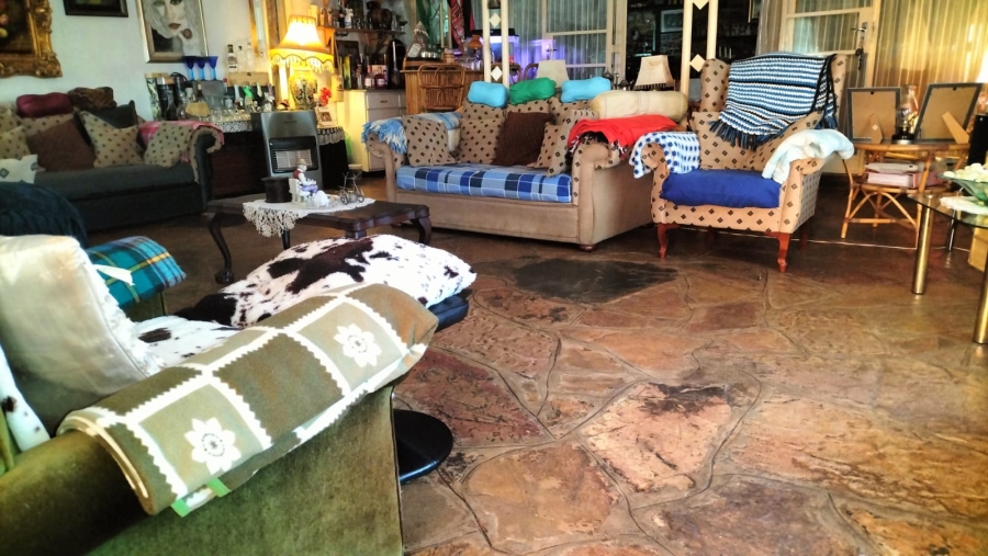 8 Bedroom Property for Sale in Greenhills Gauteng