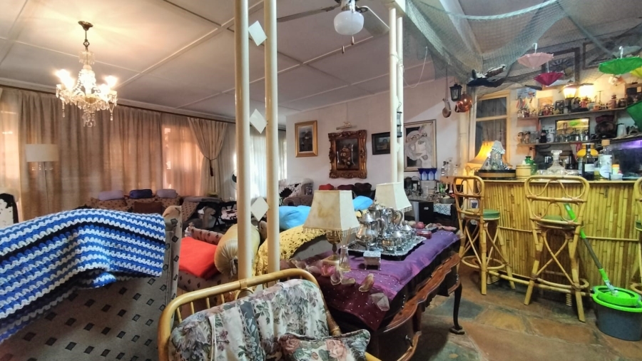 8 Bedroom Property for Sale in Greenhills Gauteng