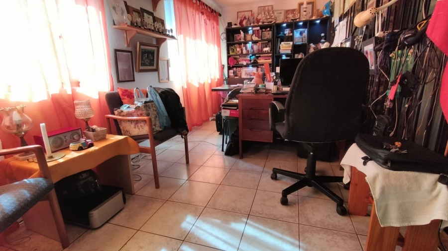 8 Bedroom Property for Sale in Greenhills Gauteng