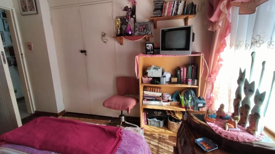 8 Bedroom Property for Sale in Greenhills Gauteng