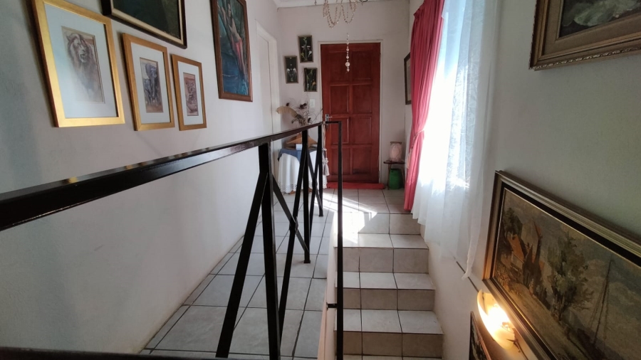 8 Bedroom Property for Sale in Greenhills Gauteng