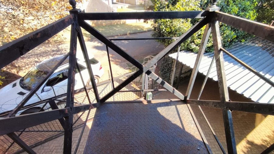 8 Bedroom Property for Sale in Greenhills Gauteng