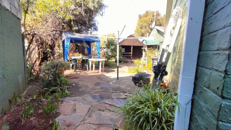 8 Bedroom Property for Sale in Greenhills Gauteng