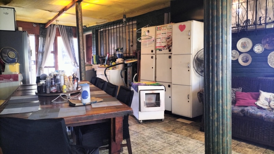 8 Bedroom Property for Sale in Greenhills Gauteng