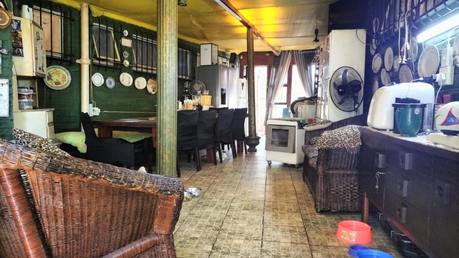 8 Bedroom Property for Sale in Greenhills Gauteng