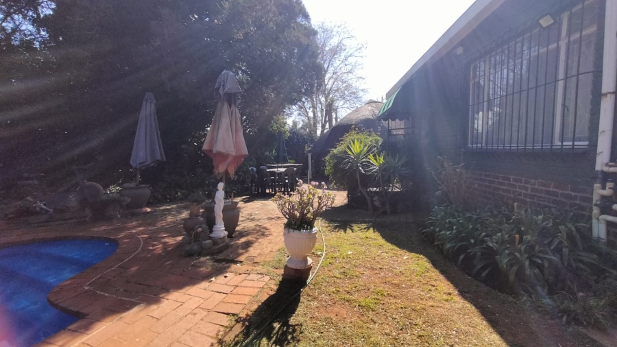 8 Bedroom Property for Sale in Greenhills Gauteng