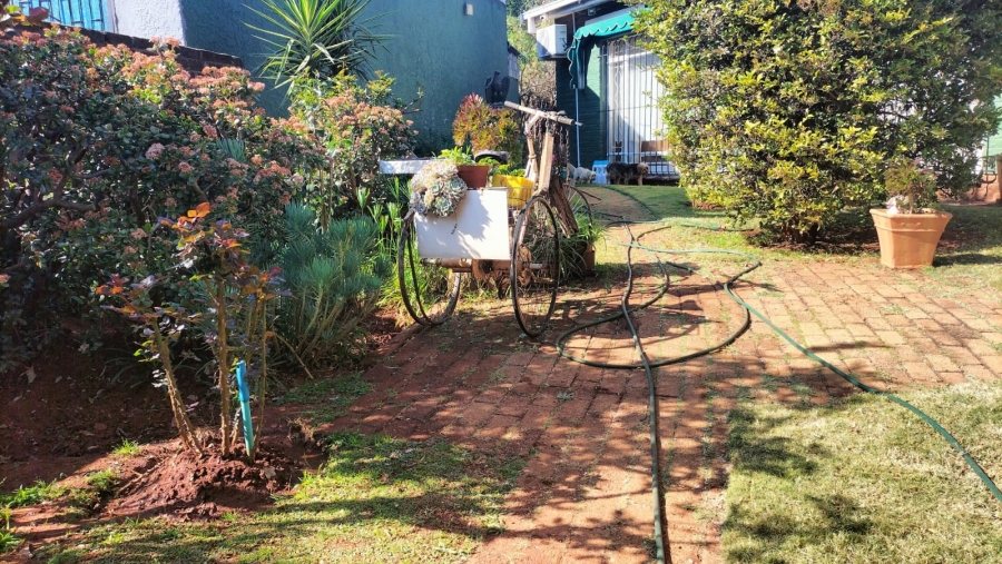 8 Bedroom Property for Sale in Greenhills Gauteng