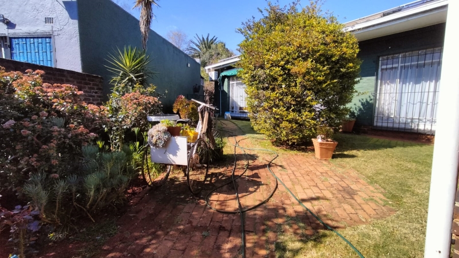 8 Bedroom Property for Sale in Greenhills Gauteng