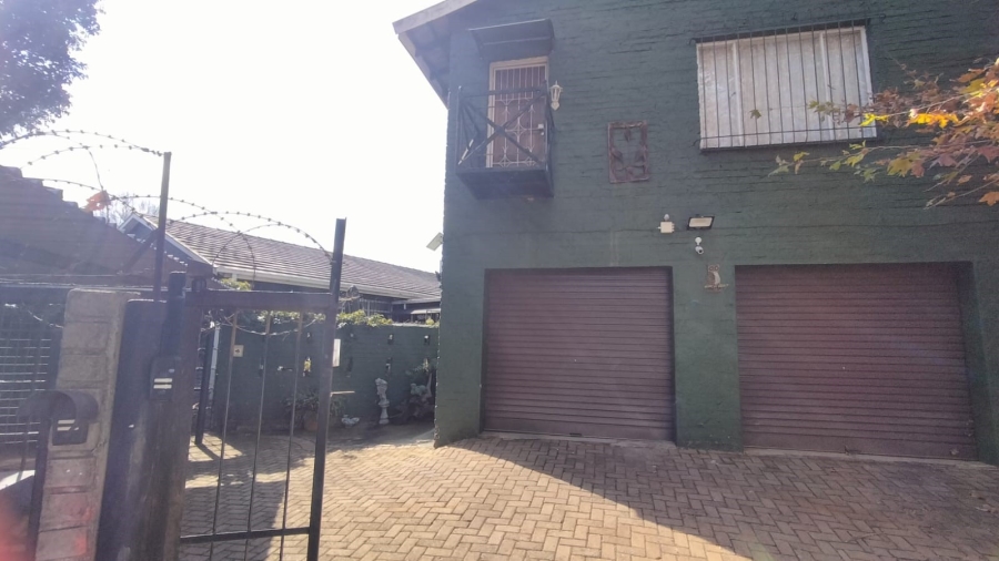 8 Bedroom Property for Sale in Greenhills Gauteng