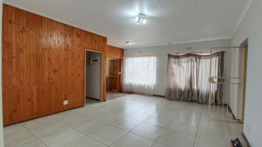 3 Bedroom Property for Sale in Helikonpark Gauteng