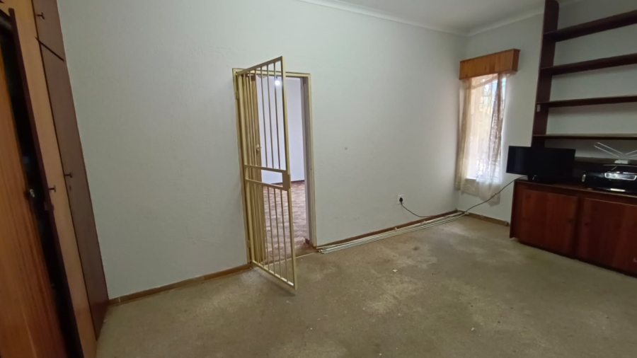 3 Bedroom Property for Sale in Helikonpark Gauteng