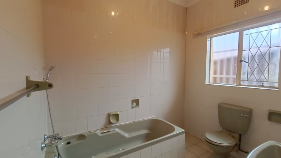 3 Bedroom Property for Sale in Helikonpark Gauteng