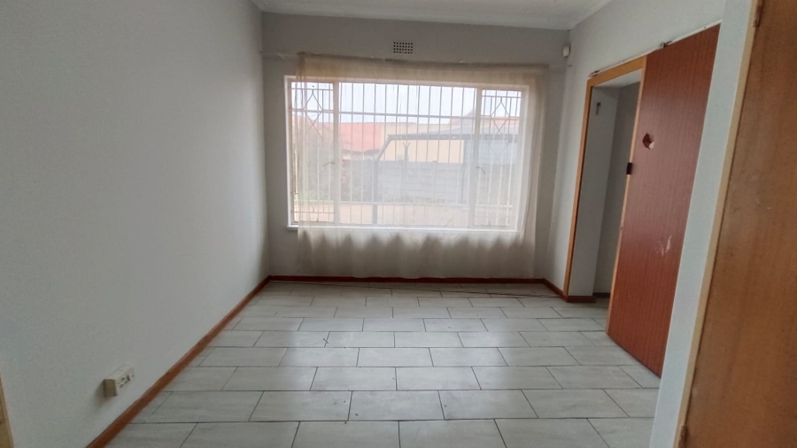 3 Bedroom Property for Sale in Helikonpark Gauteng