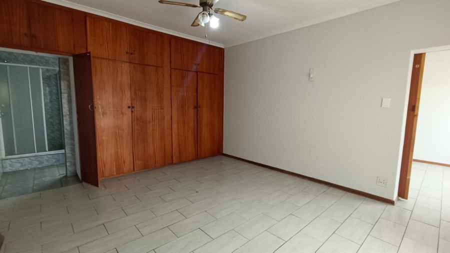 3 Bedroom Property for Sale in Helikonpark Gauteng
