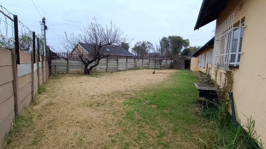 3 Bedroom Property for Sale in Helikonpark Gauteng