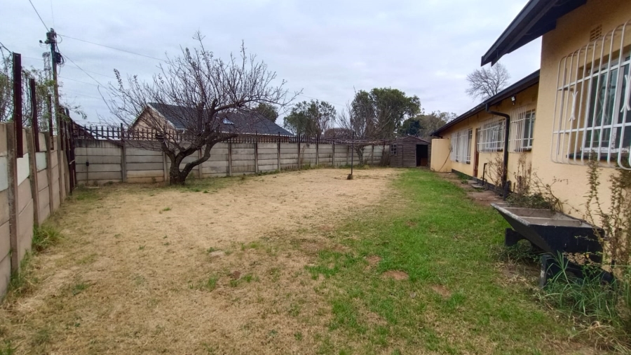 3 Bedroom Property for Sale in Helikonpark Gauteng