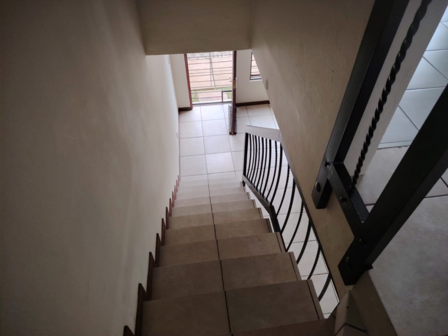 2 Bedroom Property for Sale in Greenhills Gauteng