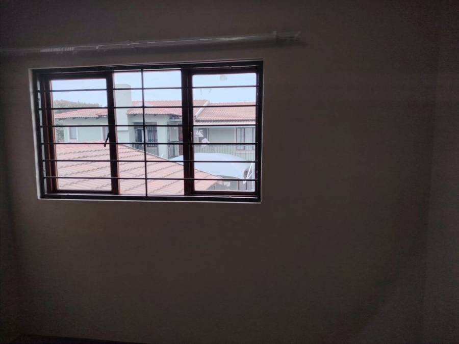 2 Bedroom Property for Sale in Greenhills Gauteng