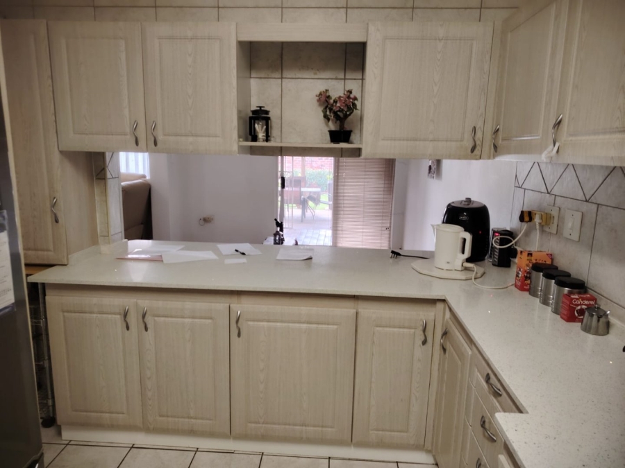 3 Bedroom Property for Sale in Greenhills Gauteng