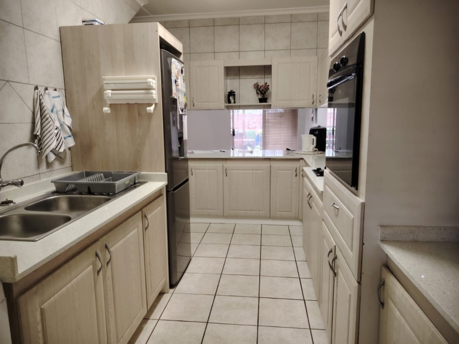 3 Bedroom Property for Sale in Greenhills Gauteng