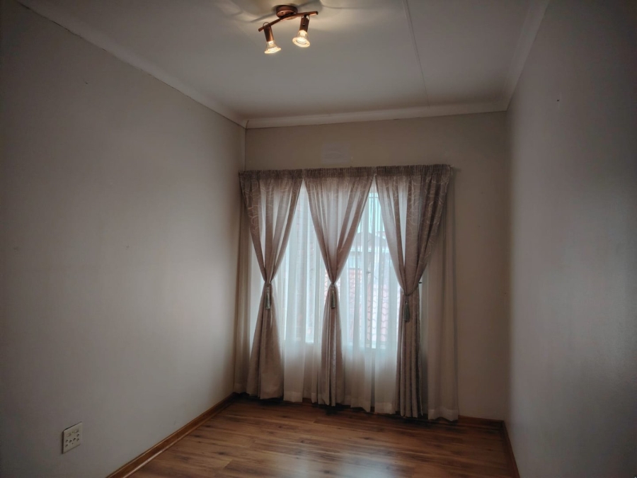 3 Bedroom Property for Sale in Greenhills Gauteng