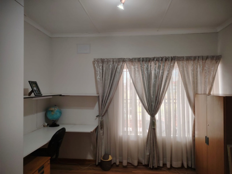 3 Bedroom Property for Sale in Greenhills Gauteng