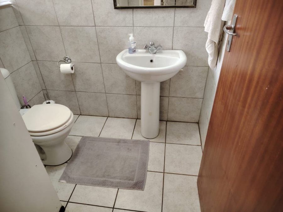 3 Bedroom Property for Sale in Greenhills Gauteng