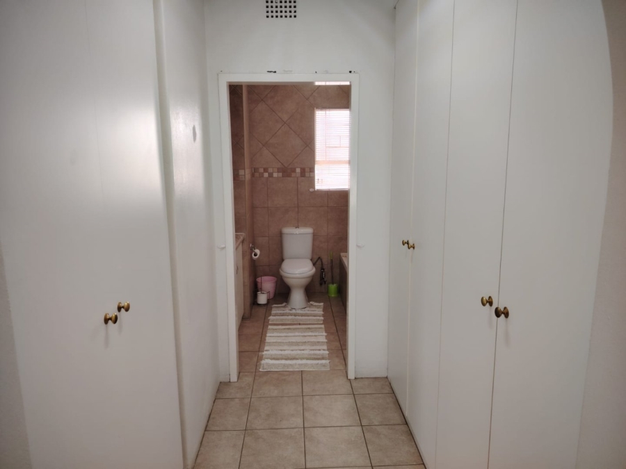 3 Bedroom Property for Sale in Greenhills Gauteng