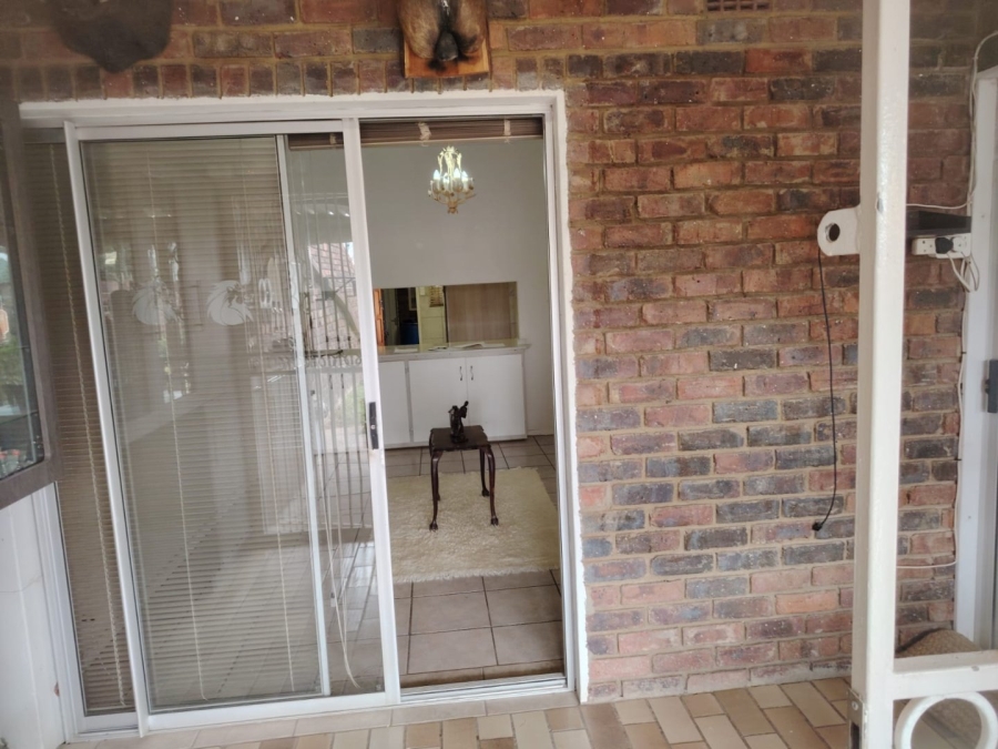 3 Bedroom Property for Sale in Greenhills Gauteng