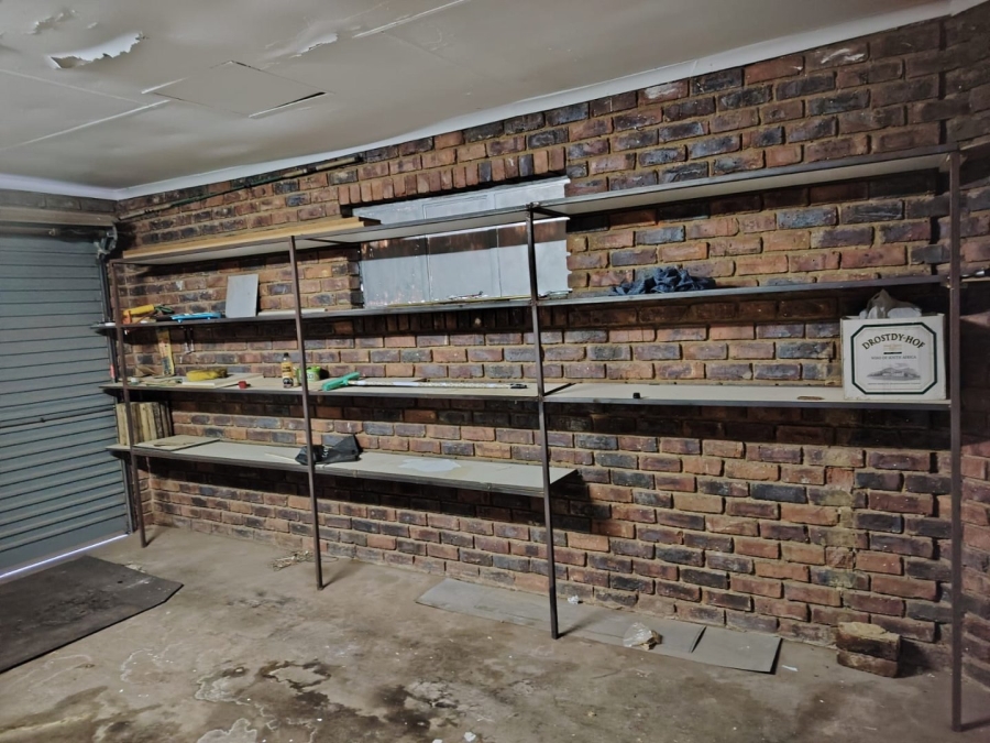 3 Bedroom Property for Sale in Greenhills Gauteng