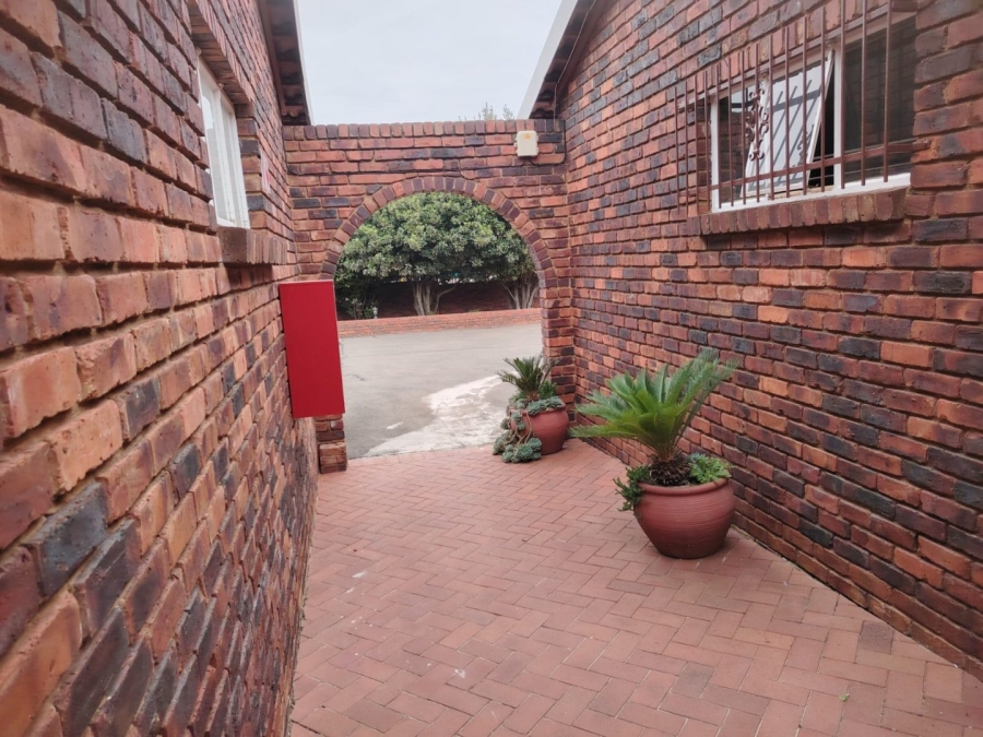 3 Bedroom Property for Sale in Greenhills Gauteng