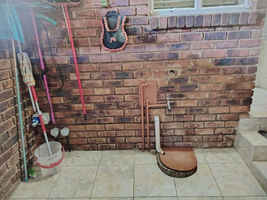 3 Bedroom Property for Sale in Greenhills Gauteng