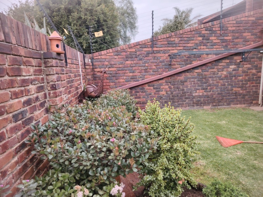 3 Bedroom Property for Sale in Greenhills Gauteng