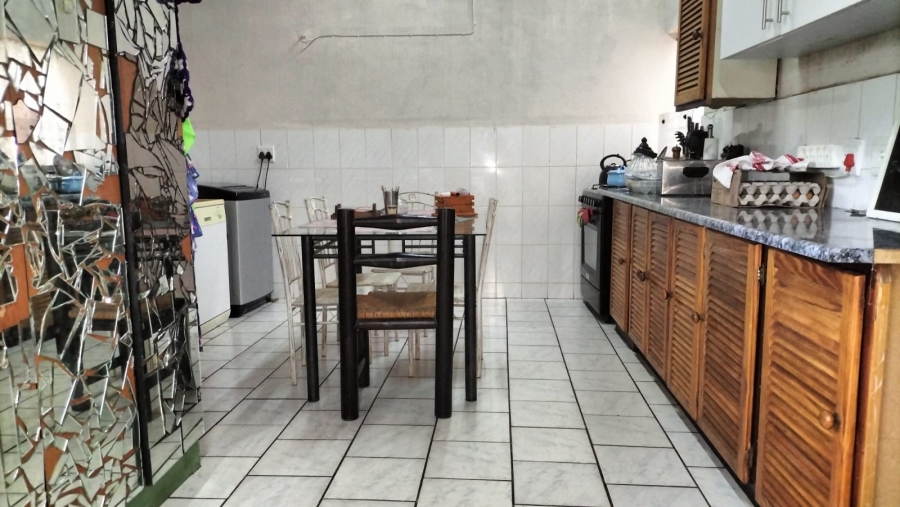 3 Bedroom Property for Sale in Helikonpark Gauteng