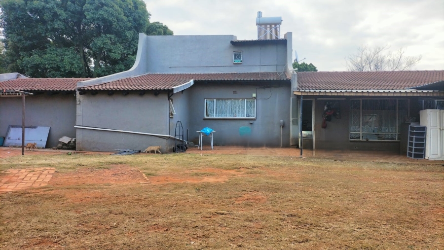 3 Bedroom Property for Sale in Helikonpark Gauteng