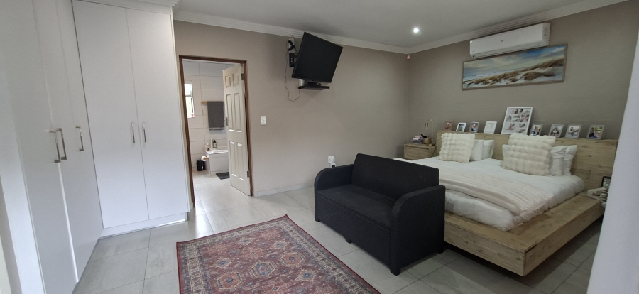 3 Bedroom Property for Sale in Monument Gauteng
