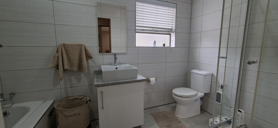 3 Bedroom Property for Sale in Monument Gauteng