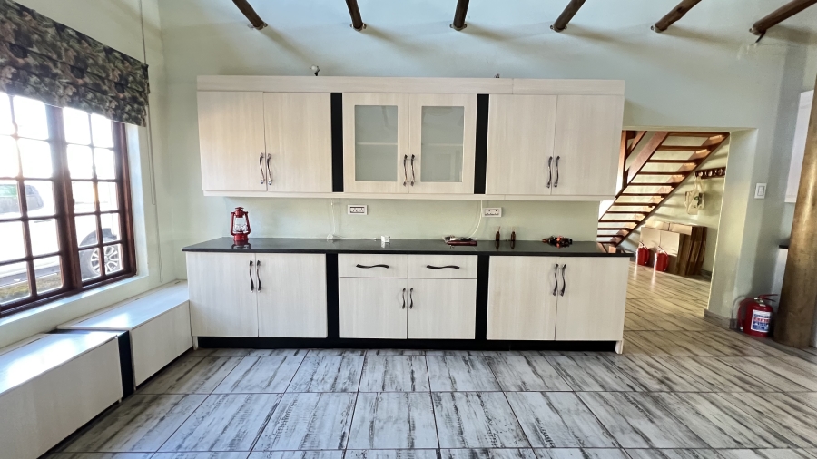 4 Bedroom Property for Sale in Tarlton Gauteng