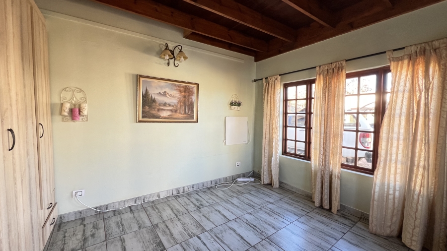 4 Bedroom Property for Sale in Tarlton Gauteng