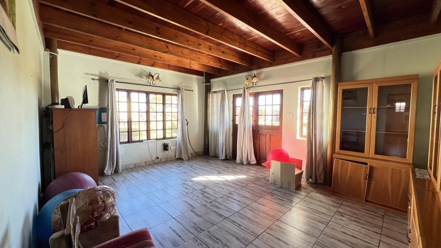 4 Bedroom Property for Sale in Tarlton Gauteng