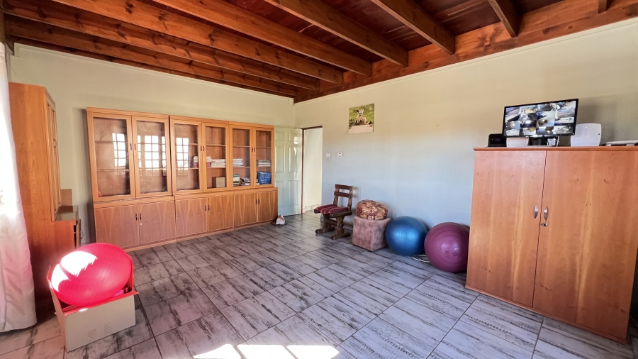 4 Bedroom Property for Sale in Tarlton Gauteng