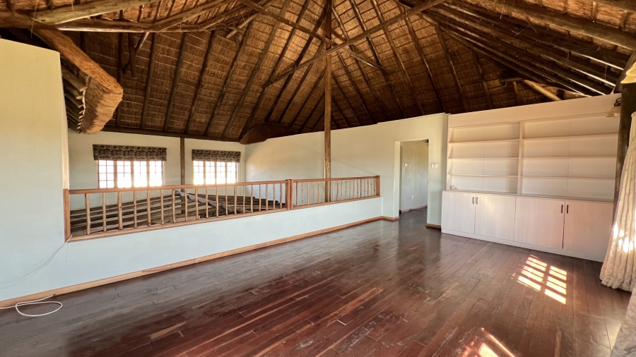 4 Bedroom Property for Sale in Tarlton Gauteng