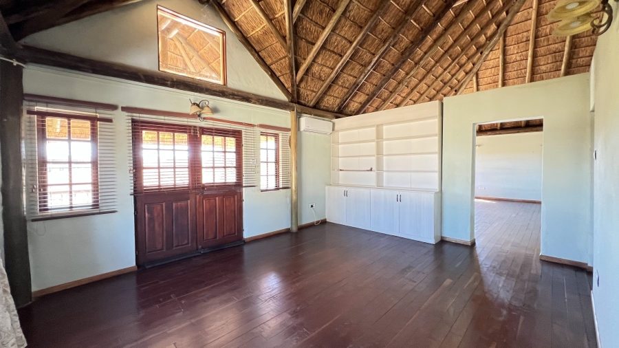 4 Bedroom Property for Sale in Tarlton Gauteng