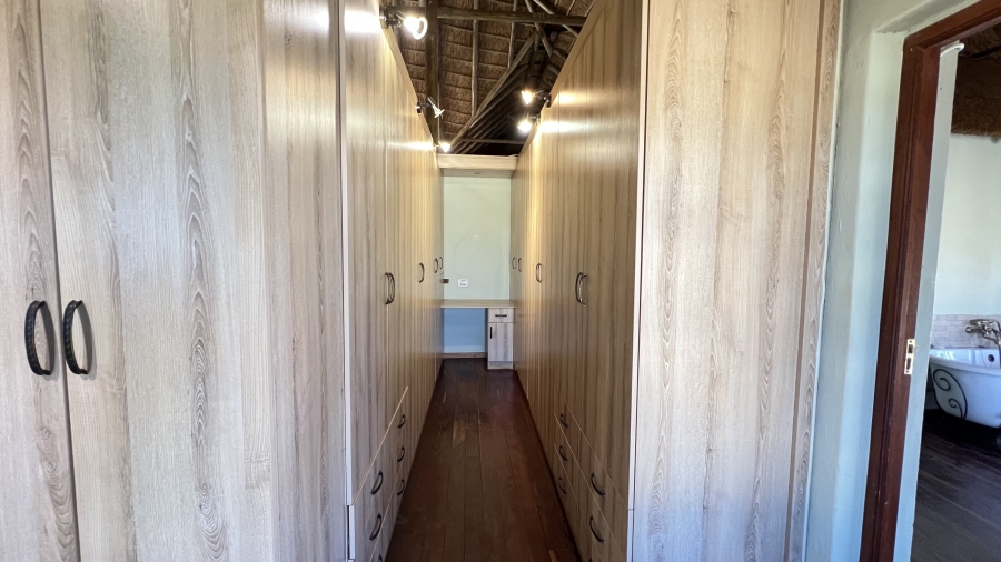 4 Bedroom Property for Sale in Tarlton Gauteng