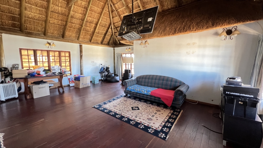 4 Bedroom Property for Sale in Tarlton Gauteng