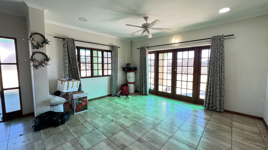4 Bedroom Property for Sale in Tarlton Gauteng