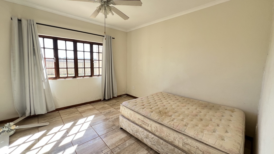 4 Bedroom Property for Sale in Tarlton Gauteng