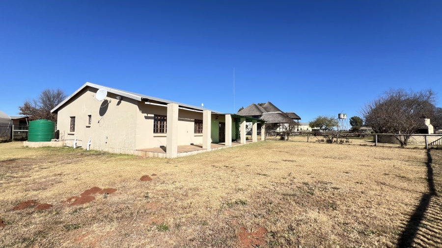 4 Bedroom Property for Sale in Tarlton Gauteng